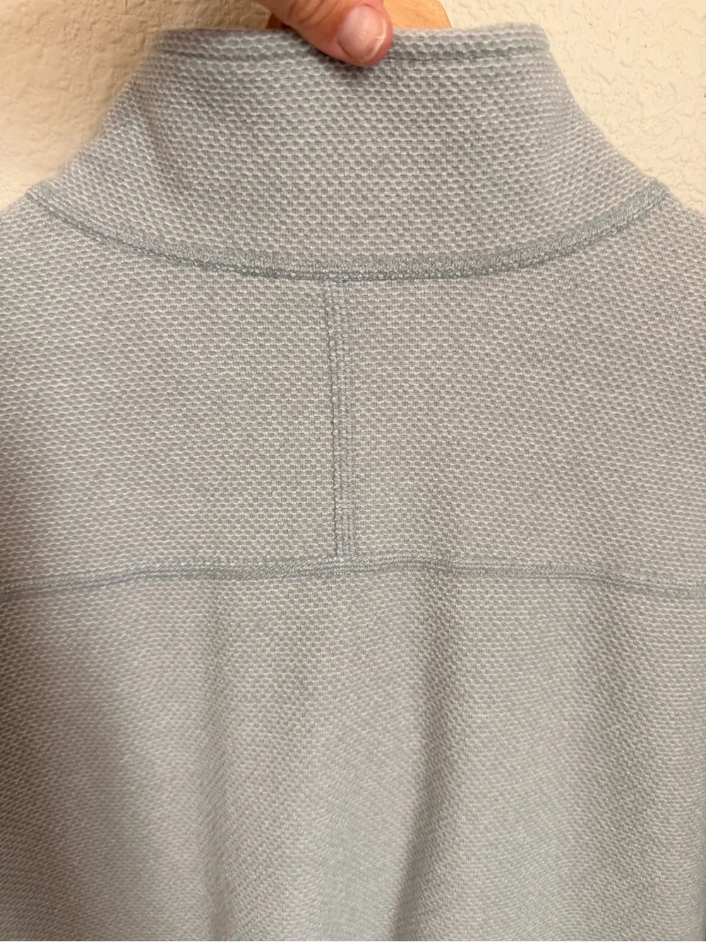 The North Face Men’s Light Gray Quarter-Zip Pullover Sweatshirt Jacket